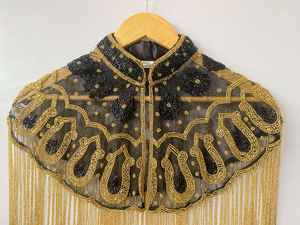 Cape de luxe noire et or à franges perlées à la main pour femme, veste d'épaule brodée de créateur pour mariée et soirée, vente en gros - Product Image 2