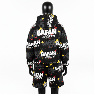 Ensemble sweat-shirt et short en molleton de coton doux 300 GSM pour femme, noir, imprimé graphique multicolore, logo personnalisé par sublimation. - Product Image 2