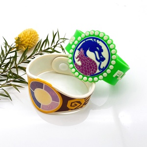 Pulsera de PVC blando de diseño 2D, Marktex - Product Image 4