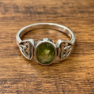 925 Sterling silver 2.7 Grams <b>Peridot</b> Gemstone <b>Ring</b> for Unisex Wear Everyday Any Occasion Handmade Customized - Product Image 3