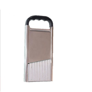 เครื่องมือขูดและปอกสเตนเลสสตีลเหมาะสำหรับมันฝรั่งผักและผลไม้เครื่องมือในครัวที่ทนทานสำหรับการขูดและลอกง่าย - Product Image 4