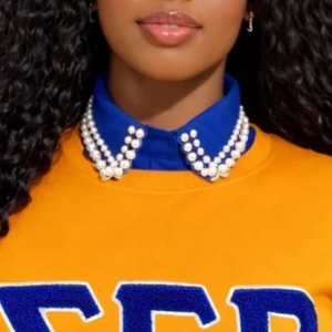เสื้อสเวตเชิ้ต Sigma Gamma Rho สีทอง ผ้าเชนิลล์ คอกลม สำหรับผู้หญิง แบบสวมหัว สั่งทำได้ พร้อมตัวอักษรภาษากรีก  ผ้าฟลีซ  เสื้อลำลอง แฟชั่นสำหรับทุกเพศ - Product Image 2