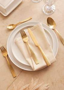 Couverts de table inspirés de rituels intemporels, conçus pour des tables significatives, des accueillies bien pensées et des traditions de repas élégantes. - Product Image 3