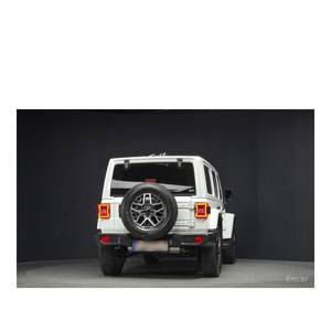 Jeep Wrangler 2.0 Sahara 2024, 4 Puertas, 33,894 km, Caja de Cambios Automática, Volante a la Izquierda, Cámara Trasera - Product Image 4