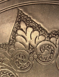 Plateau de service rond vintage en métal, grand format, avec motif étoile et mandala floral gravé, centre de table, plateau de table basse mandala gravé à la main - Product Image 5