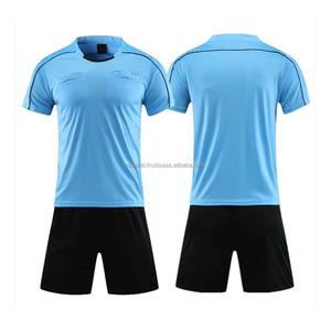 Kit de ropa de árbitro de fútbol de diseño de fábrica personalizable, uniformes de fútbol rojos en blanco personalizados - Product Image 6