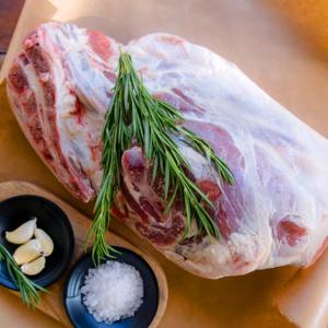 Hombro de Cordero Halal Premium Congelado para Compradores Mayoristas y Mercados de Exportación Internacionales - Product Image 2