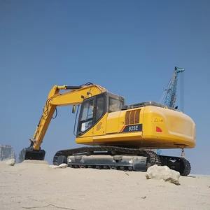 Excavadora Robusta Usada de 3000 kg con Chasis Reforzado y Motor Diésel de Alto Rendimiento para Excavación - Product Image 1