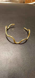 Bracelet réglable artisanal en laiton Regal Radiance pour un luxe intemporel et un style moderne - Product Image 3