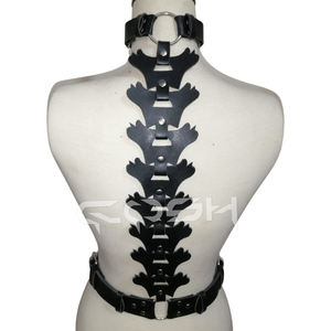 Fabricant de harnais en cuir noir gothique de Cosh - Product Image 3