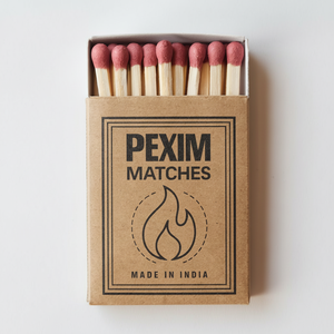 Exportador de fósforos pequeños de la India, diseño moderno, a prueba de humedad y con función de encendido con un solo toque, para uso doméstico. - Product Image 1