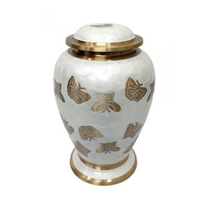 Urna Funeraria de Latón Grabada a Mano para Cenizas Humanas, Urna Conmemorativa Decorativa para Adultos - Product Image 5