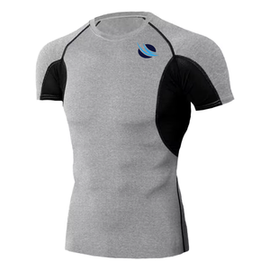 Camiseta de Manga Larga para Hombre, Color Gris, con Paneles Negros y Logotipo Personalizado en la Parte Delantera, de Secado Rápido, Spandex y Poliéster - Product Image 1
