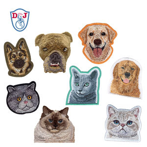 Parche Bordado Personalizado Termoadhesivo con Diseño de Perro o Gato para Camisetas y Prendas - Product Image 2