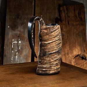 Élégantes tasses à boire en corne, conçues pour une ambiance authentique de taverne, offrant un rebord lisse, un corps robuste et un choix de cadeau mémorable. - Product Image 2