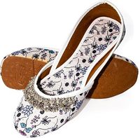 Dernières créations de chaussures brodées à la main, ornées de perles, style indien pakistanais, sandales Khussa Jutti, mode élégante pour filles, mariage