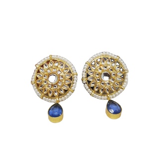 Boucles d'oreilles en pierre kundan en laiton plaqué or pour filles et femmes, nouveau styliste indien tendance - Product Image 1