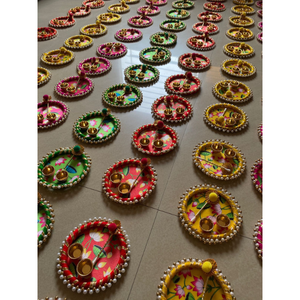 Plato Decorativo Tradicional Indio con Estampado de Loto y Cuentas de Perlas para Pooja, Bodas, Mehendi, Regalo Festivo, Venta al por Mayor - Product Image 3