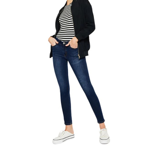 Pantalon en jean droit pour femme sur mesure, prix d'usine OEM ODM, durable, confortable, de haute qualité, fabricant - Product Image 1