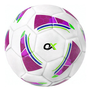Ballon de football en cuir PU cousu à la machine Oxva Industries, taille 5, durable, personnalisable avec votre logo pour l'entraînement - Product Image 3