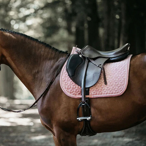 2026 Meilleure Qualité Matériaux Écologiques Tapis de Selle de Dressage pour Chevaux en Coton Doux et Satin avec Mousse - Product Image 4