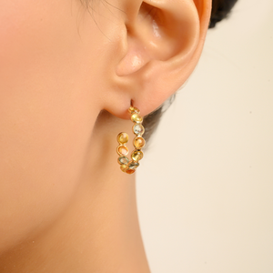 Los Más Hermosos Pendientes de Aro en Forma de C de Oro Amarillo Sólido K18 con Múltiples Zafiros Arcoíris para Niñas, Productos al por Mayor, Proveedor de Joyería Fina - Product Image 2