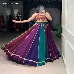 Nouvelle arrivée : Lehenga évasé en Georgette avec bordure multicolore Kali & Gota Patti et travail Gamthi - Blouse en dentelle Cowrie pour femme - Product Image 1