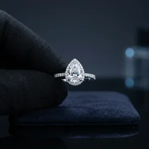 Anillo de Compromiso de Plata 925 Blanco con Moissanita Certificada IGI, Corte Ovalado, Anillo de Boda Nupcial, Bañado en Rodio, Engaste de Garra, Regalo y Fiesta - Product Image 1