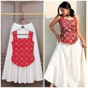 Women Traditional White Red Embroidered Crepe <b>Top</b> With White Palazzo Set Floral Pattern Casual Wear Spring Summer India Pakistan - Product Image 5