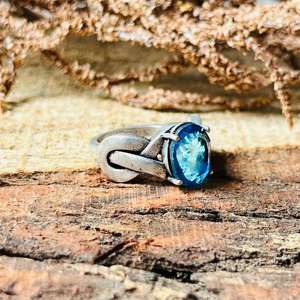 แหวนบลูโทแพซสไตล์โบฮีเมียนสำหรับผู้หญิง ดีไซน์เกลียวแบบชนเผ่า ทำจากทองเหลือง ชุบเงินออกซิไดซ์ ของขวัญขายส่ง - Product Image 5