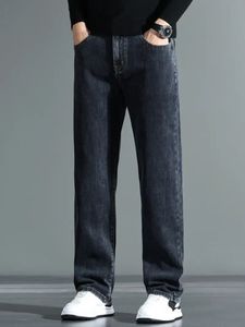 Jeans de Mezclilla para Hombre, Diseño Nuevo, Corte Holgado y Recto, Color Negro Lavado, Cintura Media, Transpirables, de Algodón, Spandex y Poliéster - Product Image 3