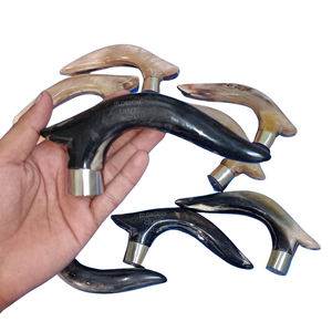 Empuñadura de cuerno de vaca 100% natural para bastón, hecha a mano en Suecia, con agarre elegante de cuerno de carnero para bastones de madera, al mejor precio. - Product Image 3