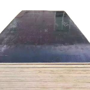 Panneau de coffrage en contreplaqué filmé pour béton, fabrication vietnamienne, 4x8, 12mm, 15mm, 18mm, 7/9/11 plis - Product Image 1