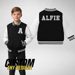 Chaqueta Varsity Personalizada para Niños con Nombre e Iniciales, Estilo Preppy Azul y Blanco, Prenda de Otoño Unisex de Poliéster - Product Image 4