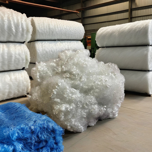 Fibres synthétiques creuses solides siliconées ignifuges Vikohasan, fabriquées à partir de fibres courtes de polyester recyclé GRS 7D 15D - Product Image 1