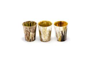 Verre à eau en corne de style traditionnel, fait main, écologique, vaisselle rustique - Product Image 3