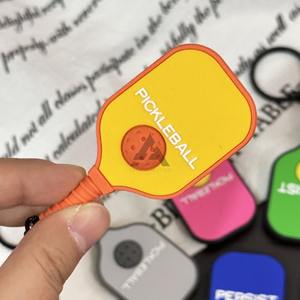 Llavero de Pickleball de Goma Multicolor Personalizado con Logotipo, Anillo para Llaves Deportivo Resistente, Venta al Por Mayor, Regalo OEM - Product Image 4