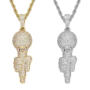 Collier Pendentif Diamant Doré Style Hip Hop « Torche » en Laiton avec Chaînes – Bijou Anniversaire Tendance - Product Image 2