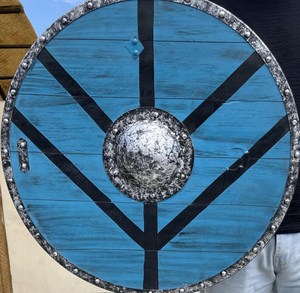 Escudo Vikingo Azul Hecho a Mano |   Cosplay Nórdico, Decoración - Product Image 2