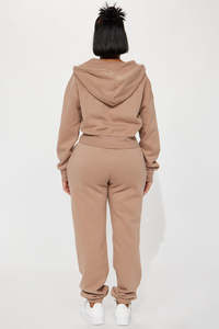 Women's Beige Cropped Hooded Zip-Up Sweatshirt <b>Set</b> With <b>Matching</b> <b>Joggers</b> Casual Fleece Two-Piece Outfit Full Sleeve Loose Fit - Product Image 2