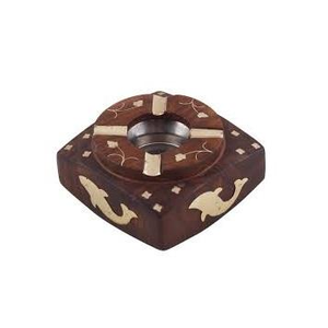 Cenicero de Madera Hecho a Mano de Alta Calidad con Diseño Clásico Único, Forma de Latón Personalizable, Diseño Clásico Único en Tendencia - Product Image 5