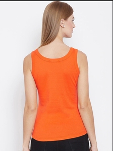 Débardeur orange à col rond pour femme, couleur unie, respirant, tricoté, vêtement de sport, logo imprimé par transfert thermique sur le devant, style décontracté - Product Image 3
