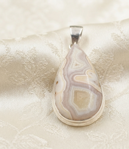 Colgante de Cabujón de Ágata Natural de Botswana en Plata de Ley 925 con Baño de Oro Rosa y Oro Amarillo, Joyería Boho Hecha a Mano, Regalo - Product Image 1