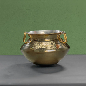 Olla de latón de primera calidad con revestimiento brillante, tapa interior y asas laterales resistentes, disponible a precios de mayorista. - Product Image 2