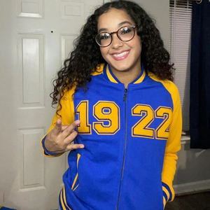 Chaqueta Varsity SGRho 1922 Azul Real con Forro Polar Dorado, Estilo Letterman, Cierre de Botones a Presión, Cálida, para Universidad, Hermandad, Béisbol, Casual, Moda - Product Image 5