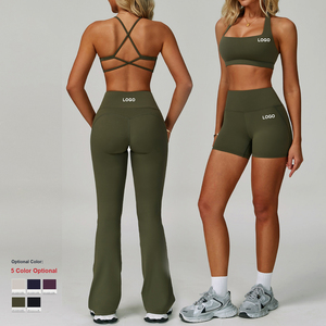 Conjunto de Yoga de 3 Piezas Personalizado de Alta Calidad con Sensación de Segunda Piel, Espalda Descubierta, Cuello Halter, Secado Rápido, Transpirable y Ecológico - Product Image 4
