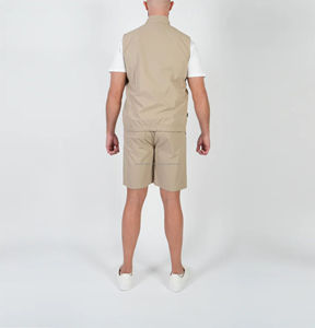 Ensemble décontracté d'été pour homme : Gilet noir respirant à fermeture éclair et short assorti, multi-poches, léger, en Spandex/Polyester - Product Image 2