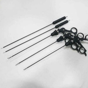 Ensemble d'instruments chirurgicaux laparoscopiques manuels à intervention minimale : Pince Maryland fenêtrée, Pince en L, Ciseaux courbés - Product Image 6