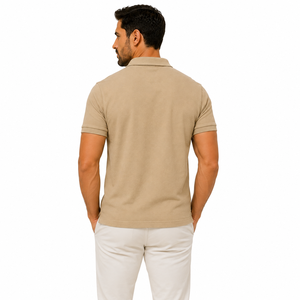 Polo homme tendance avec un design moderne, tissu doux, facile à porter, parfait pour le streetwear et les tenues quotidiennes, élégant et stylé. - Product Image 3