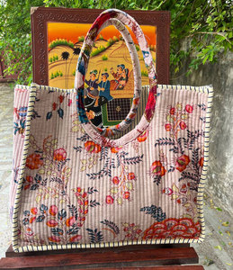 Bolso de Hombro Acolchado de Terciopelo Estampado de Alta Calidad con Diseño Único y Sensación de Lujo - Product Image 3